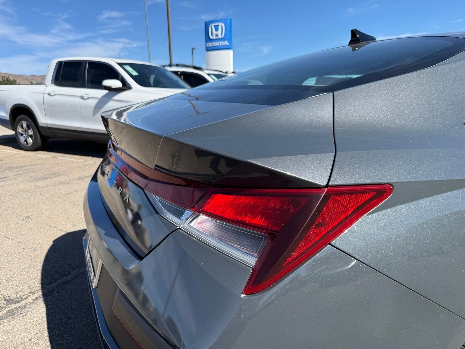 Used 2024 Gray Hyundai SEL image 6