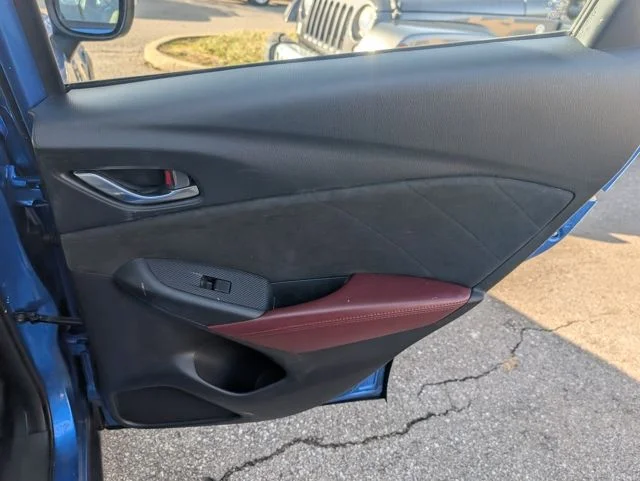 Used 2016 Blue Mazda Grand Touring image 21