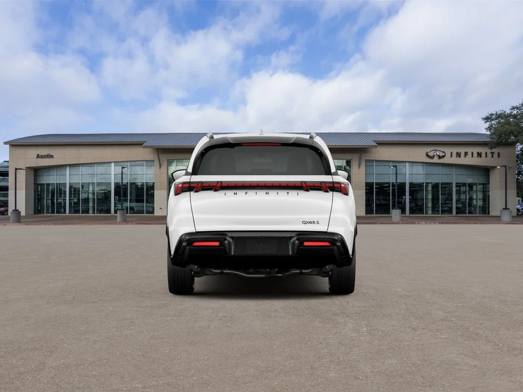 New 2027 RADIANT WHITE INFINITI SPORT image 2
