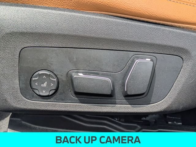 Used 2025 Blue BMW 330i image 17