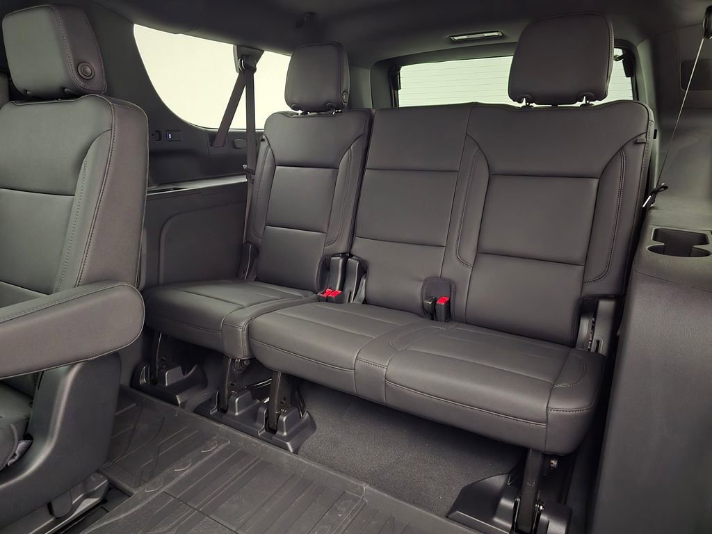 2025 Chevrolet Suburban Z71 - Photo 53