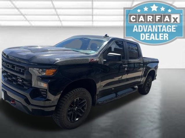 Used 2022 BLACK Chevrolet Custom Trail Boss image 2