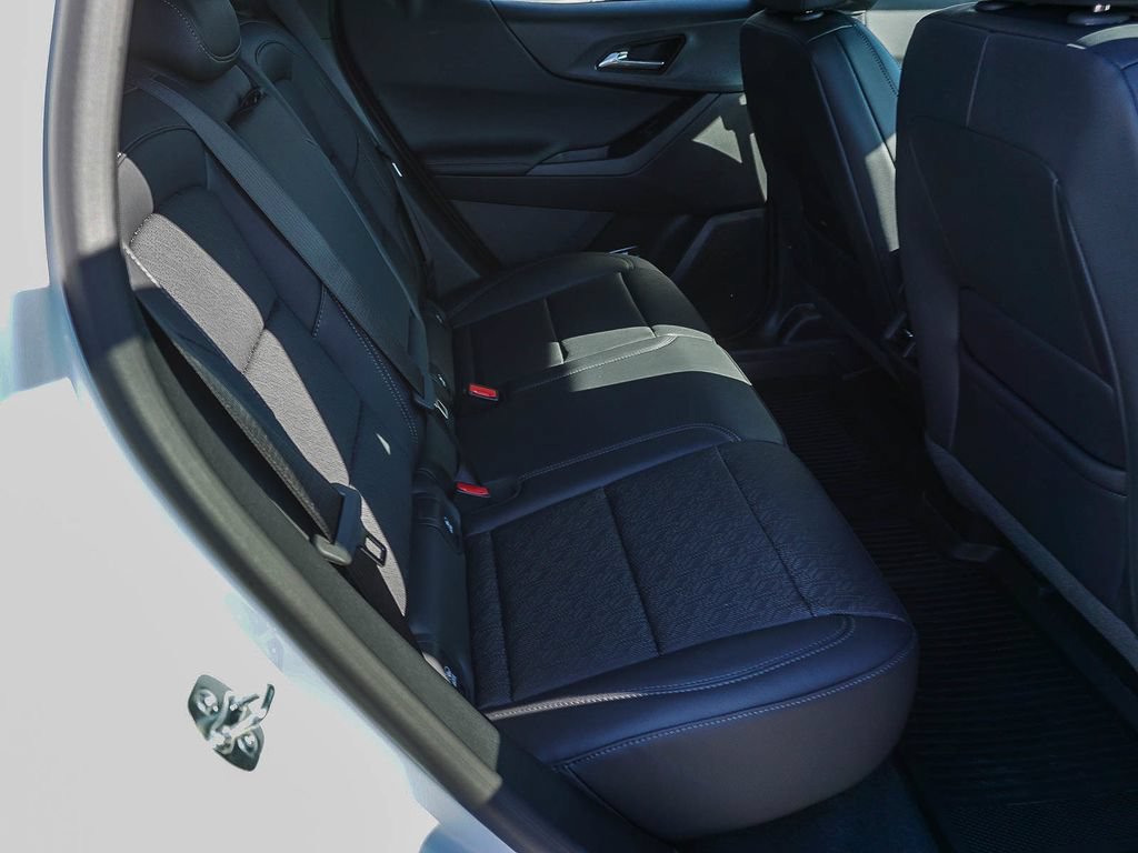 2027 Chevrolet Equinox LT - Photo 13