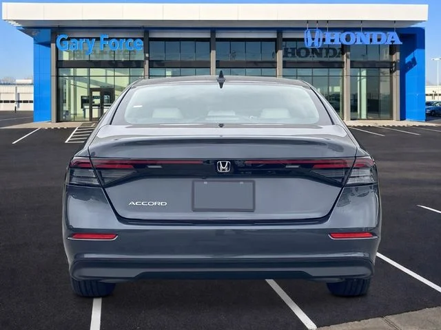 New 2026 Meteorite Gray Metallic Honda LX image 3