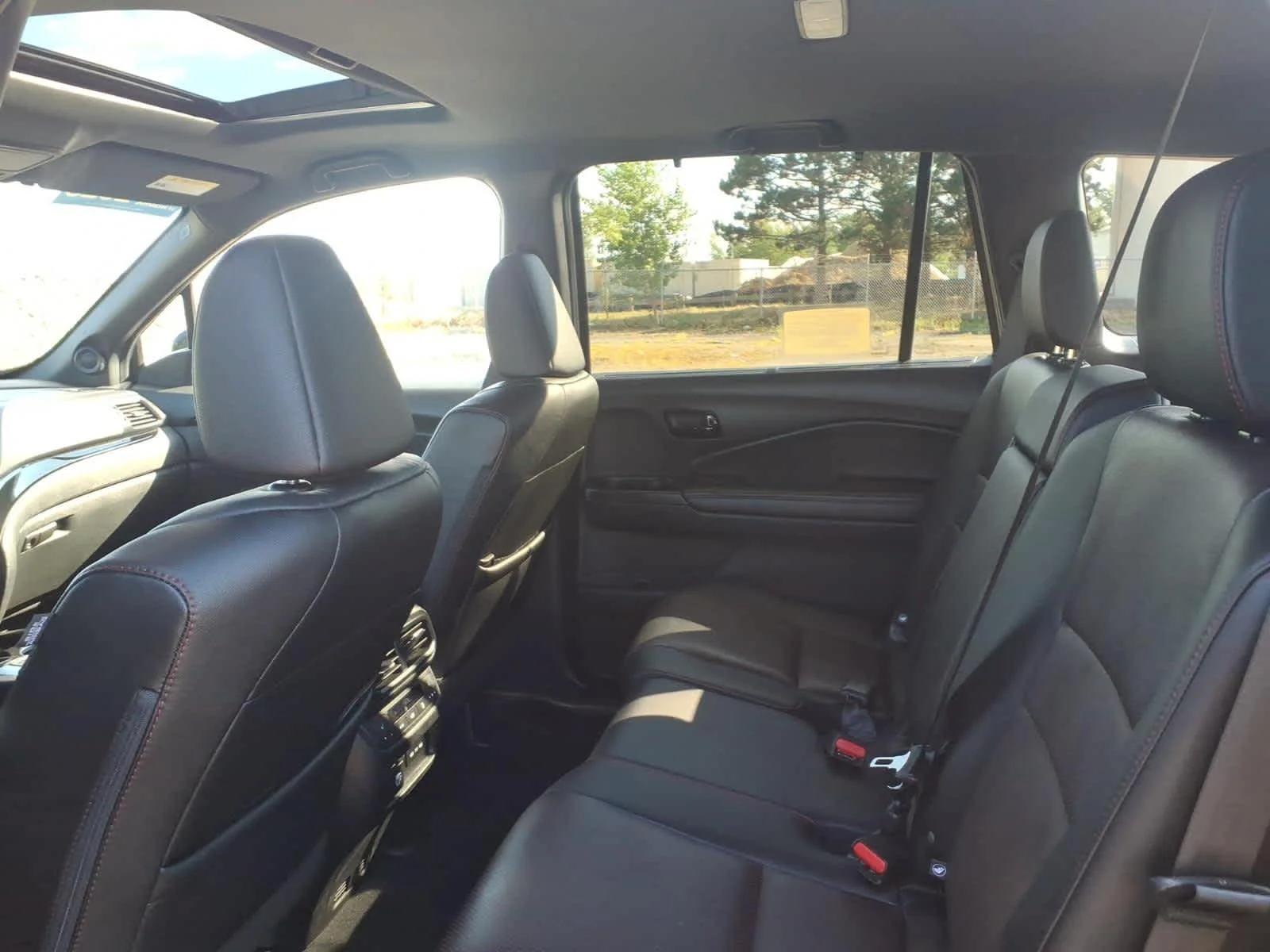 2025 Honda Passport Black Edition - Photo 12