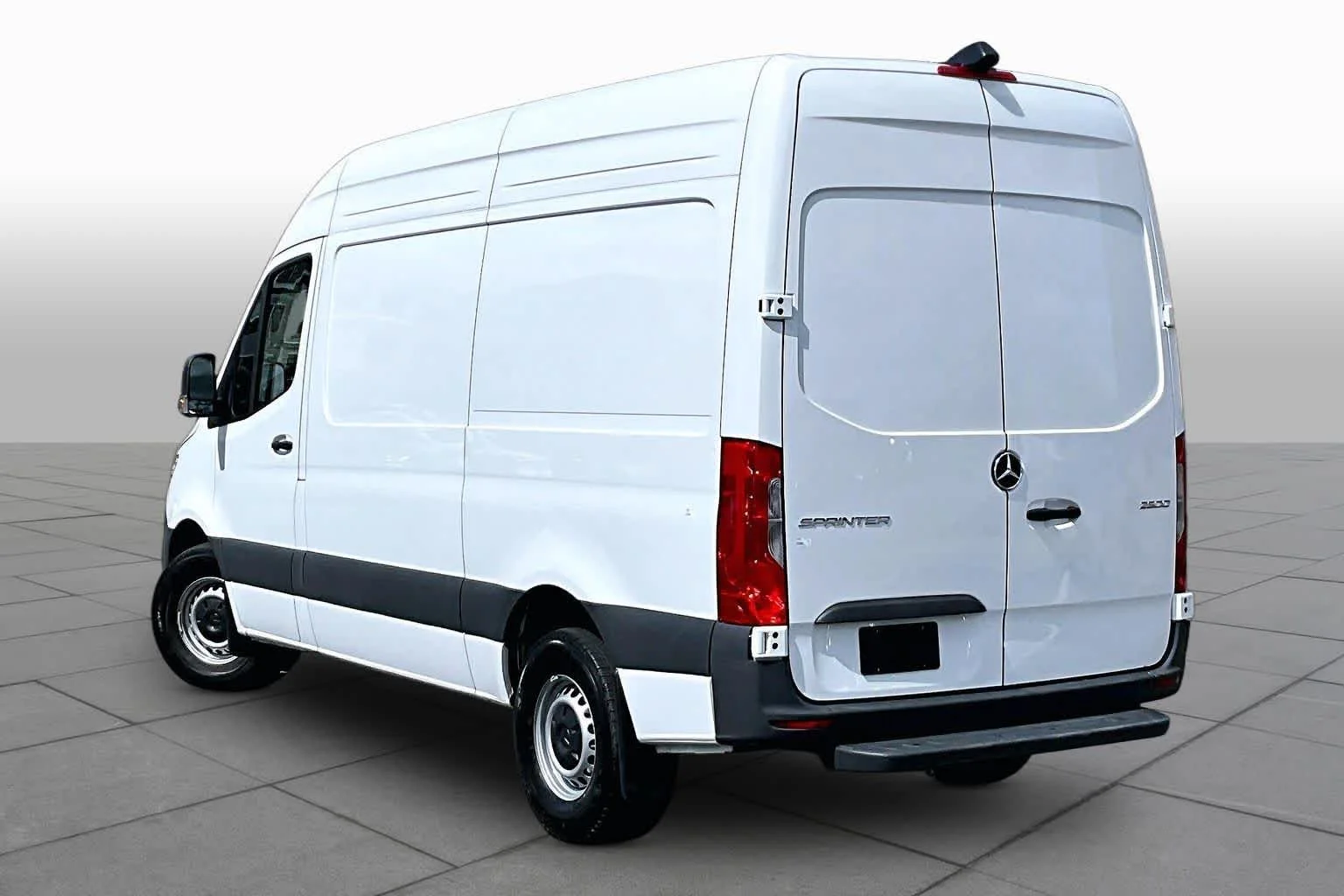Used 2025 Arctic White Mercedes-Benz  image 12