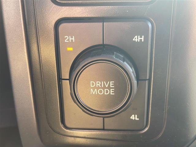 Used 2024 Oxford White Ford XLT image 56
