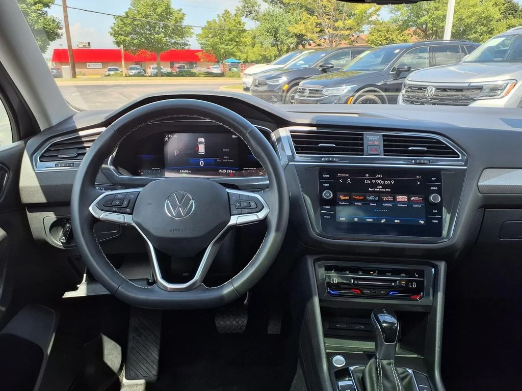 Certified Used 2023 Platinum Gray Metallic Volkswagen 2.0T SE image 17