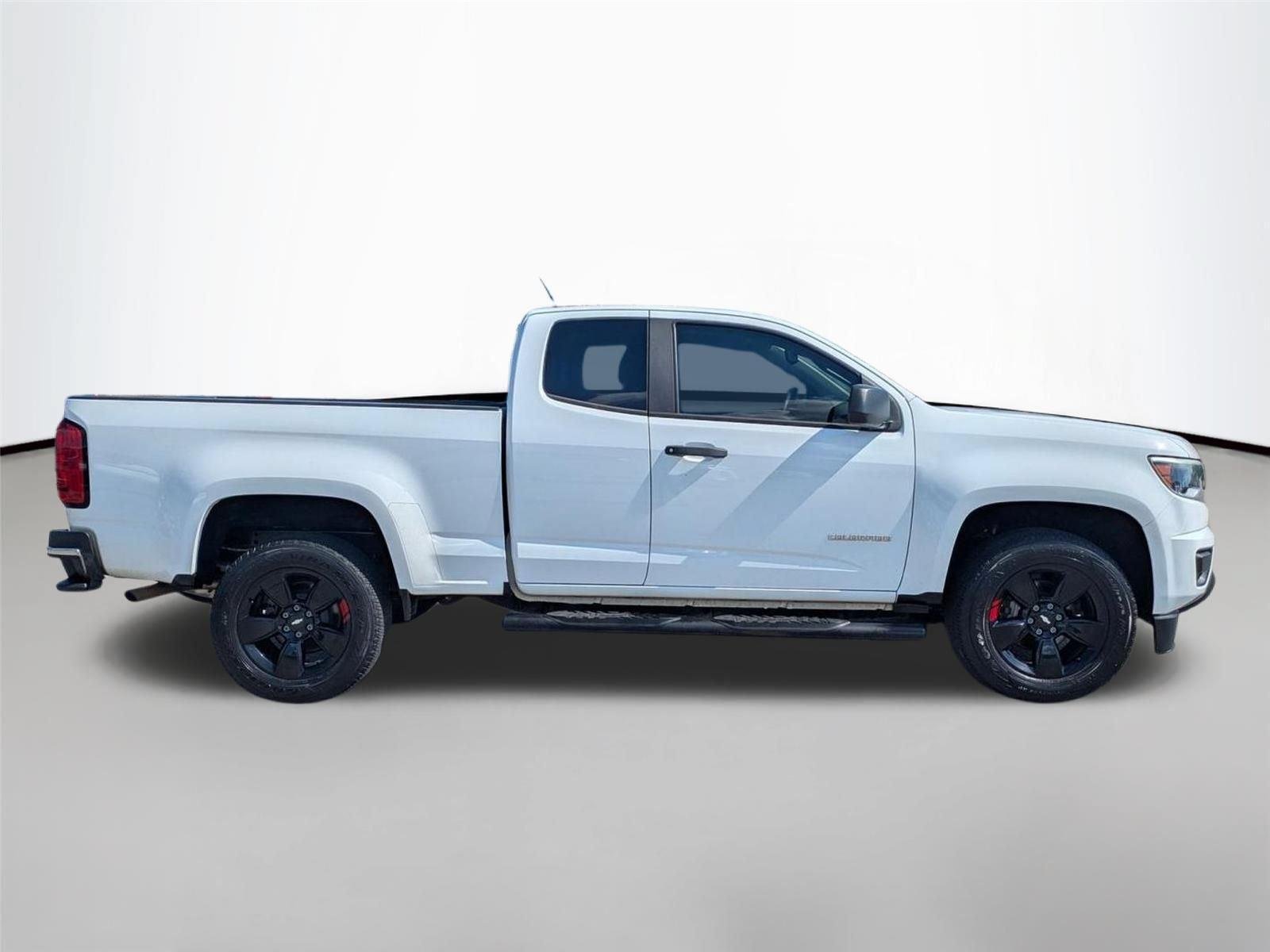 Used 2017 Summit White Chevrolet 2WD WT image 4