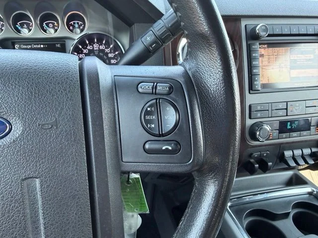 Used 2012 White Platinum Clearcoat Metallic Ford Lariat image 21