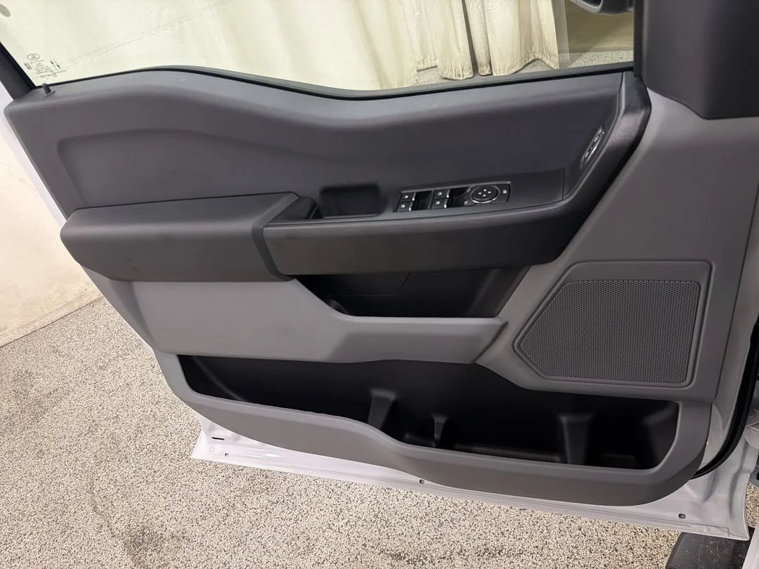 New 2026 Oxford White Ford F-250® XL image 17
