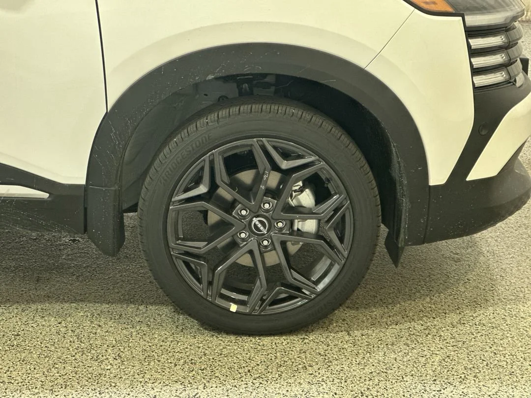New 2026 Aspen White TriCoat Nissan SR image 10