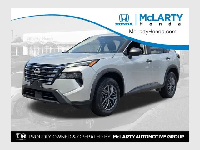Used 2024 Silver Nissan S image 1