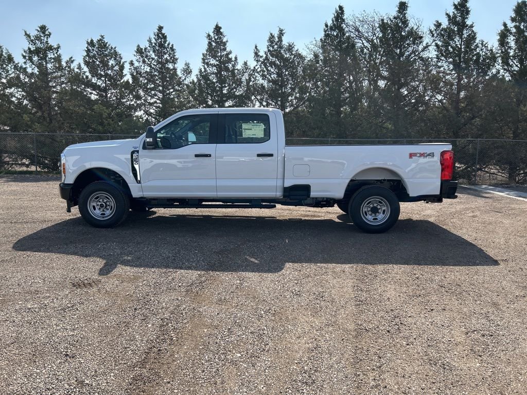 New 2026 Oxford White Ford XL image 3