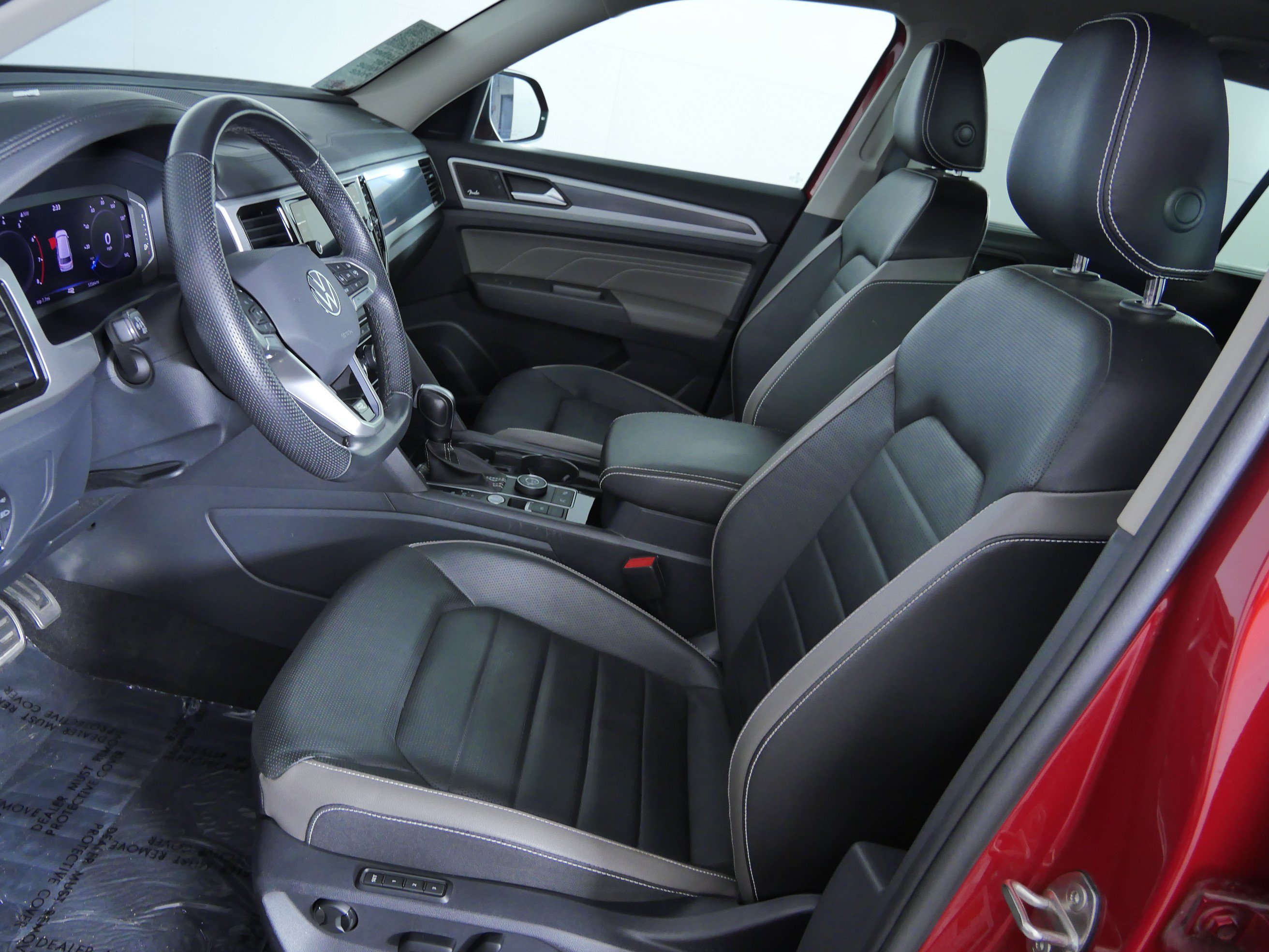Used 2023 AUROA RED Volkswagen 3.6L V6 SEL Premium R-Line image 19