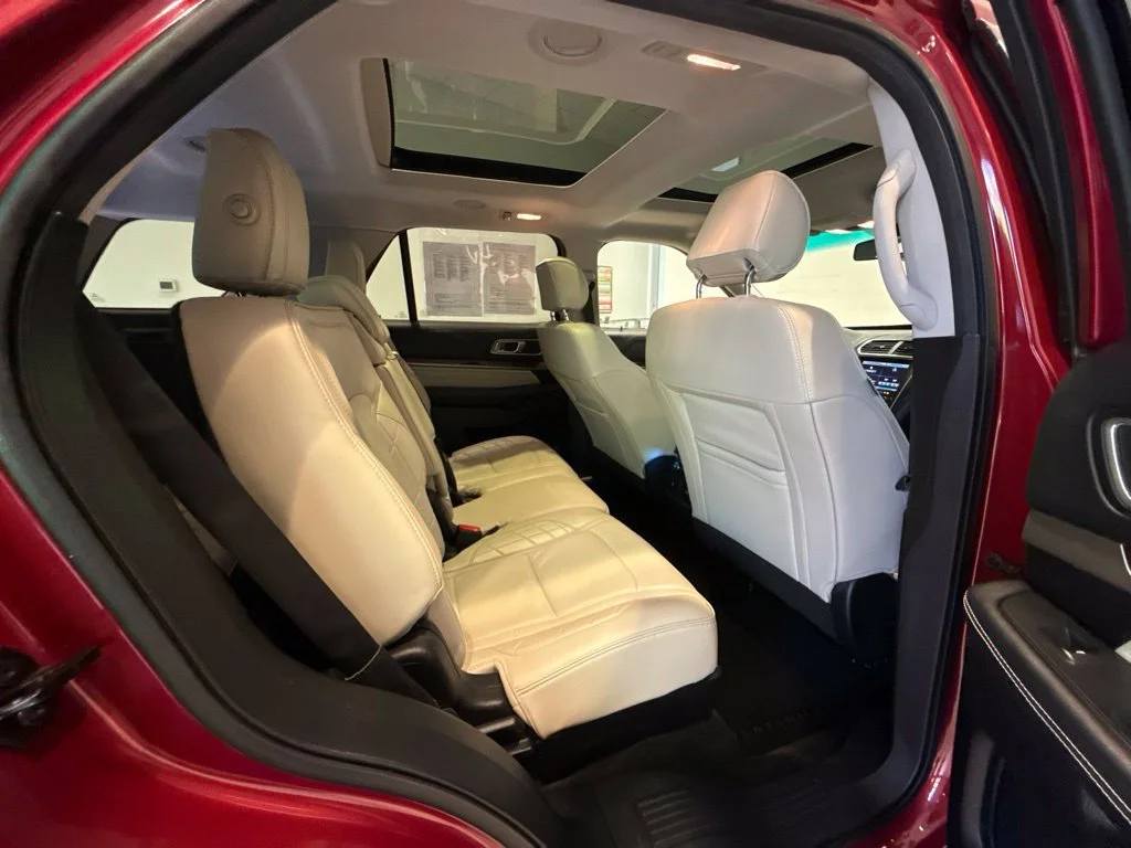 Used 2016 Ruby Red Metallic Ford Platinum image 21