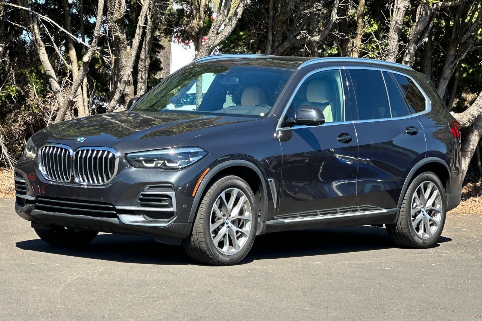 Used 2022 Gray BMW xDrive40i image 8