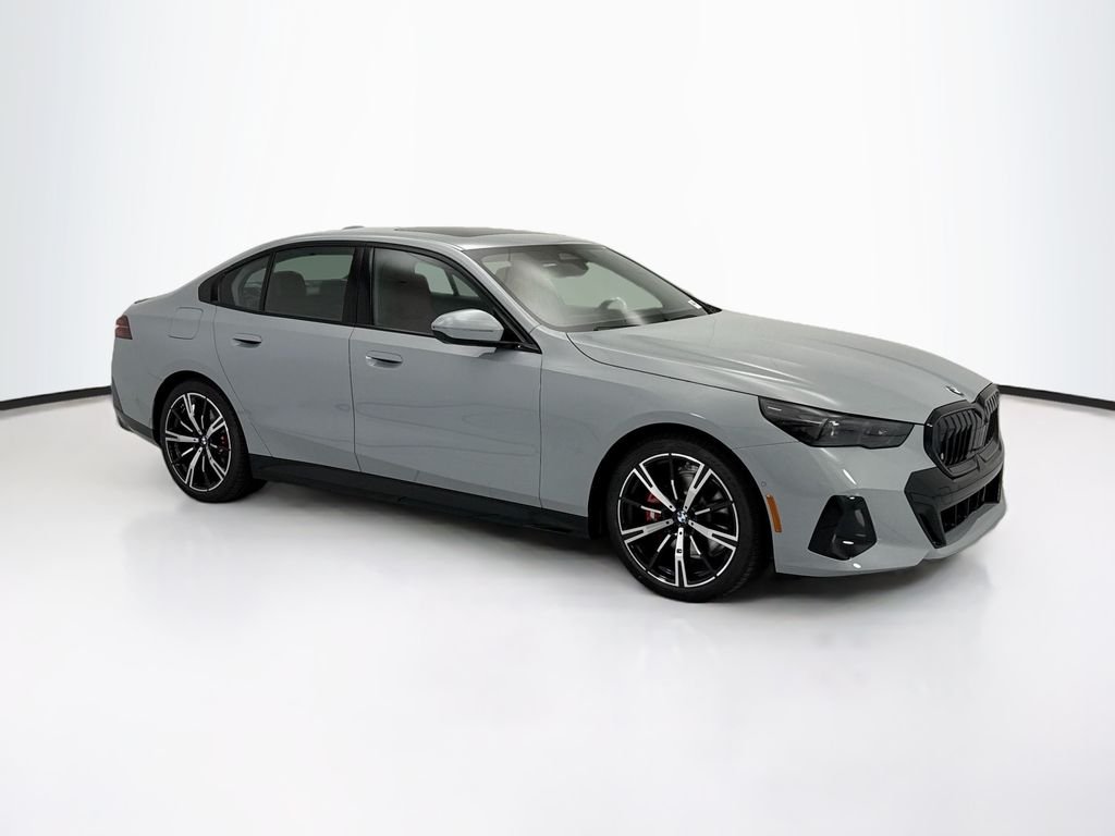 New 2027 Gray Metallic BMW 530i image 3