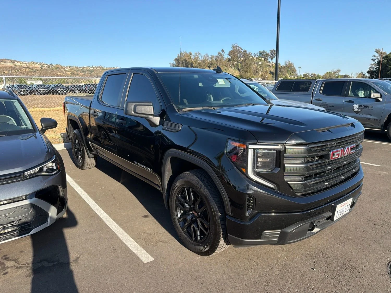 2024 GMC Sierra 4WD Crew Cab Short Box Pro's photo