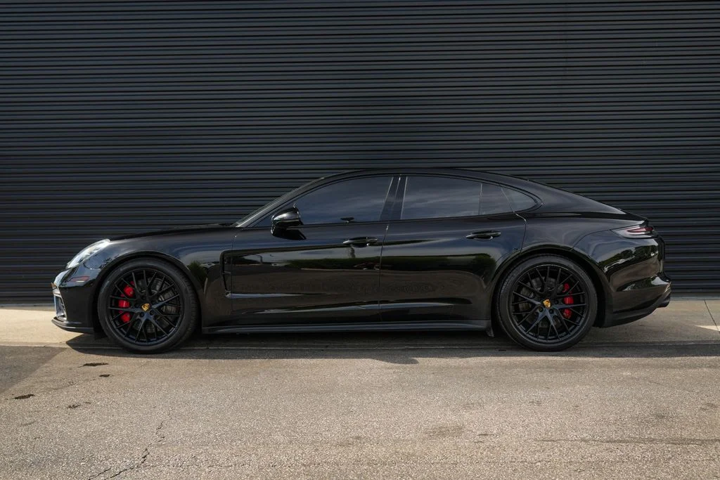 Certified Used 2018  Porsche Turbo image 2