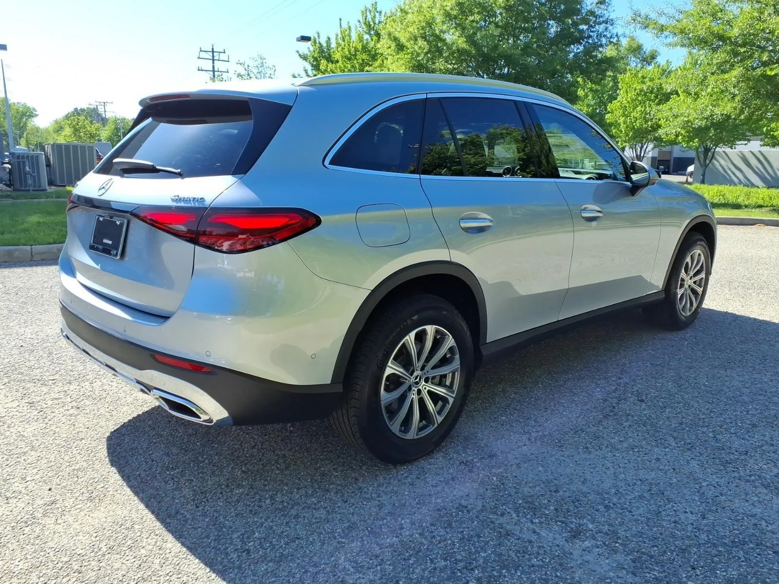 New 2026 SILVER Mercedes-Benz GLC 300 image 6