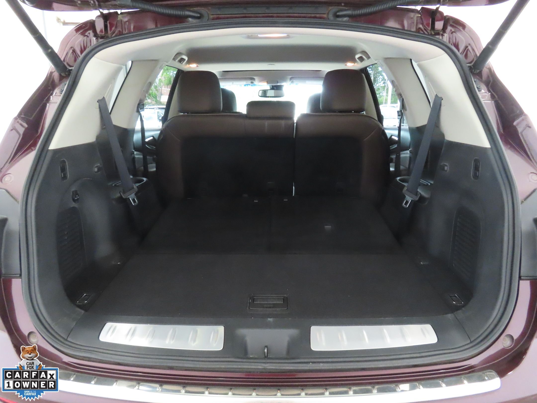 Used 2014 Black INFINITI Base image 23