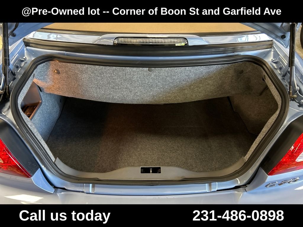 Used 2004  Volvo HT image 10