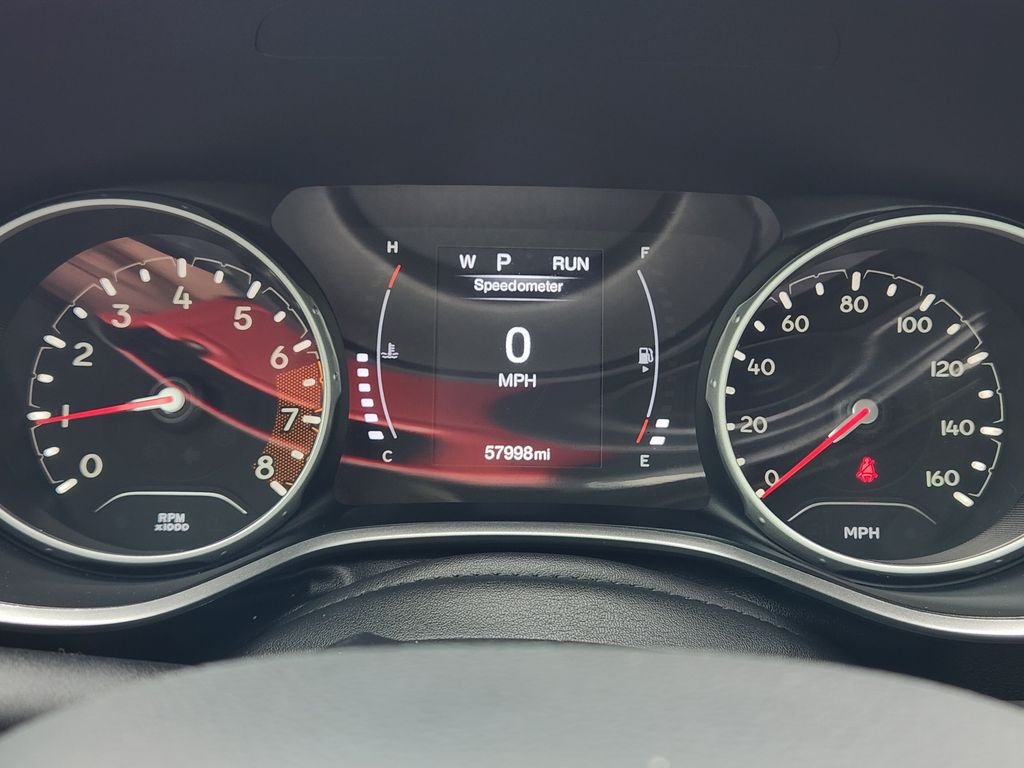 Used 2021 White Jeep Latitude image 16
