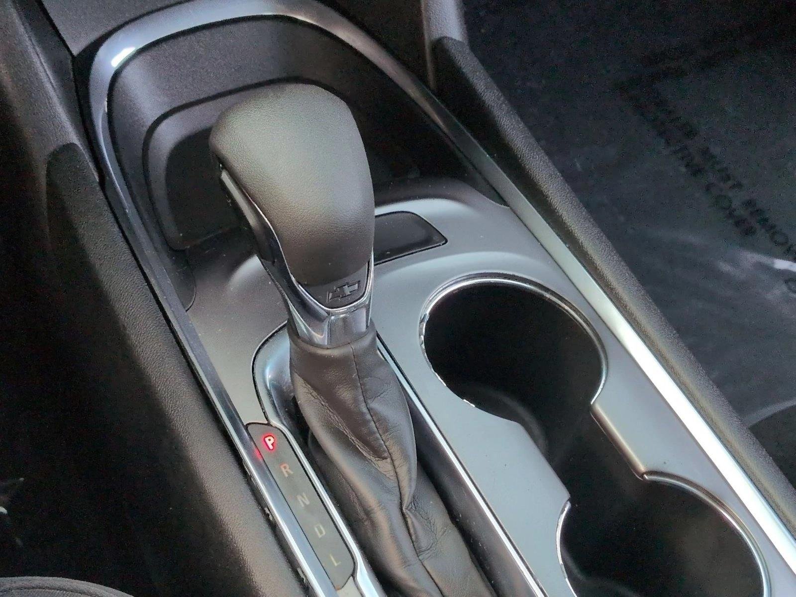 Used 2022 Silver Ice Metallic Chevrolet LT image 12