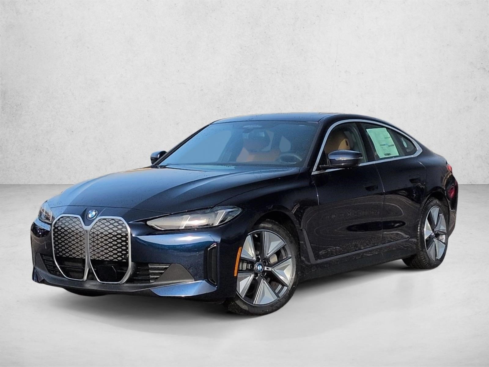 Used 2026 Tanzanite Blue Ii Metallic BMW xDrive40 image 1