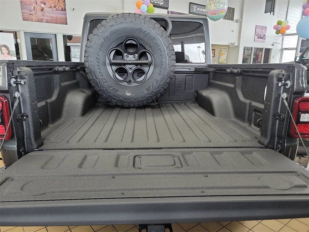 2025 Jeep Gladiator Rubicon - Photo 19