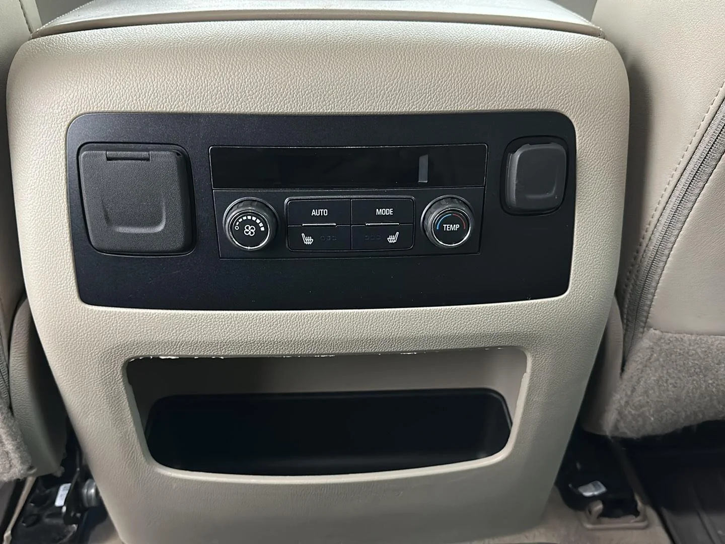 Used 2019 SATIN STEEL METALLIC GMC Denali image 23
