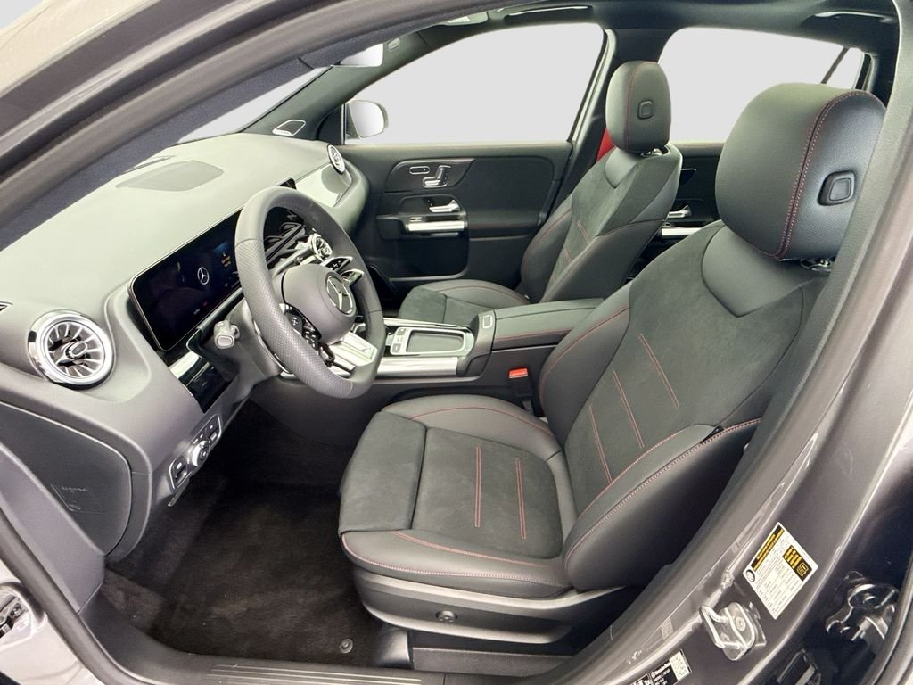 New 2026 Mountain Grey Metallic Mercedes-Benz GLA 35 AMG® image 18