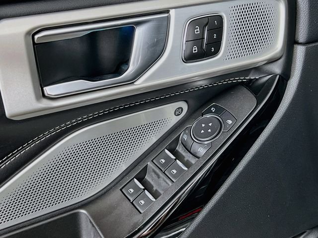 2023 Ford Explorer ST - Photo 9