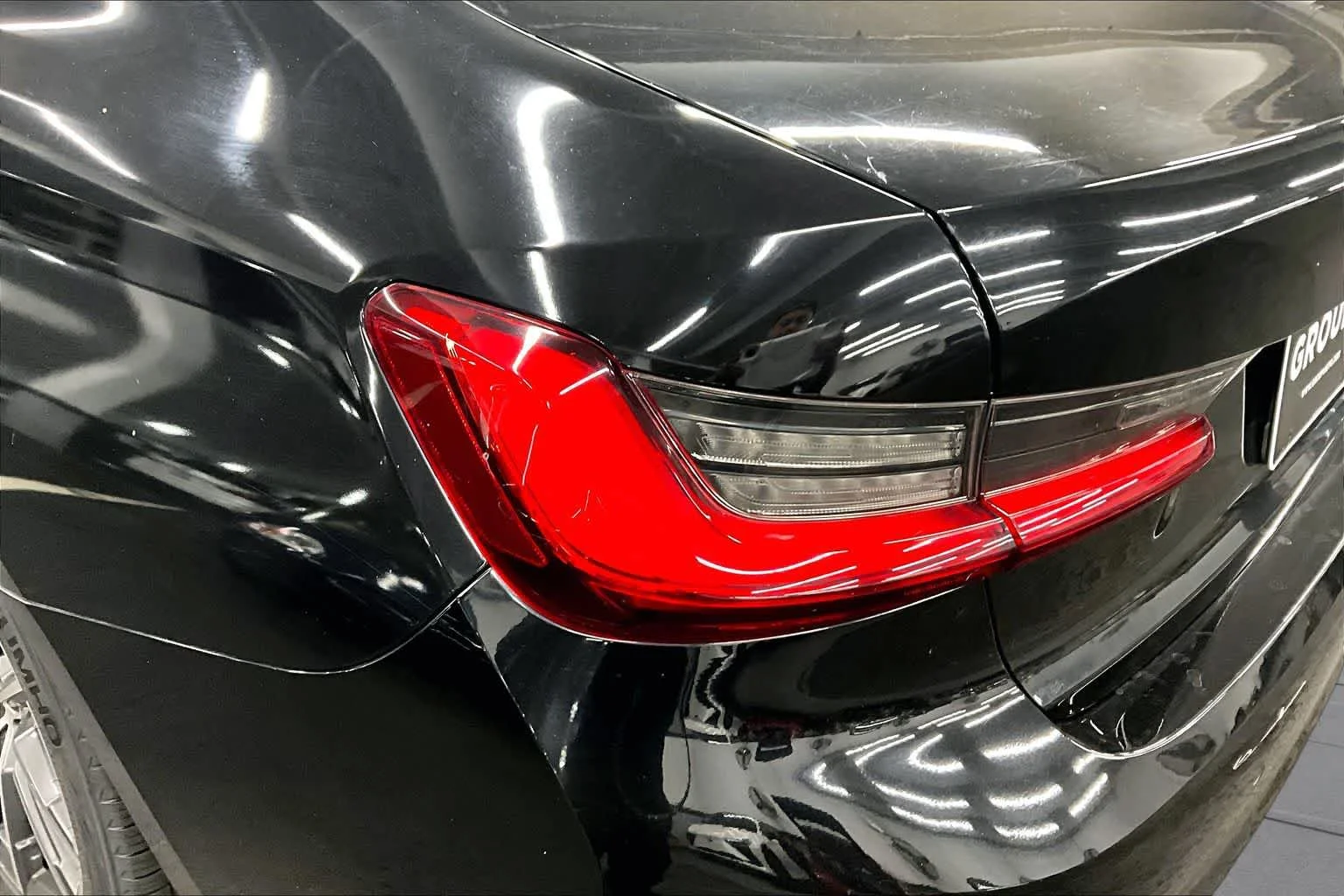 Used 2019 Jet Black BMW 330i image 28