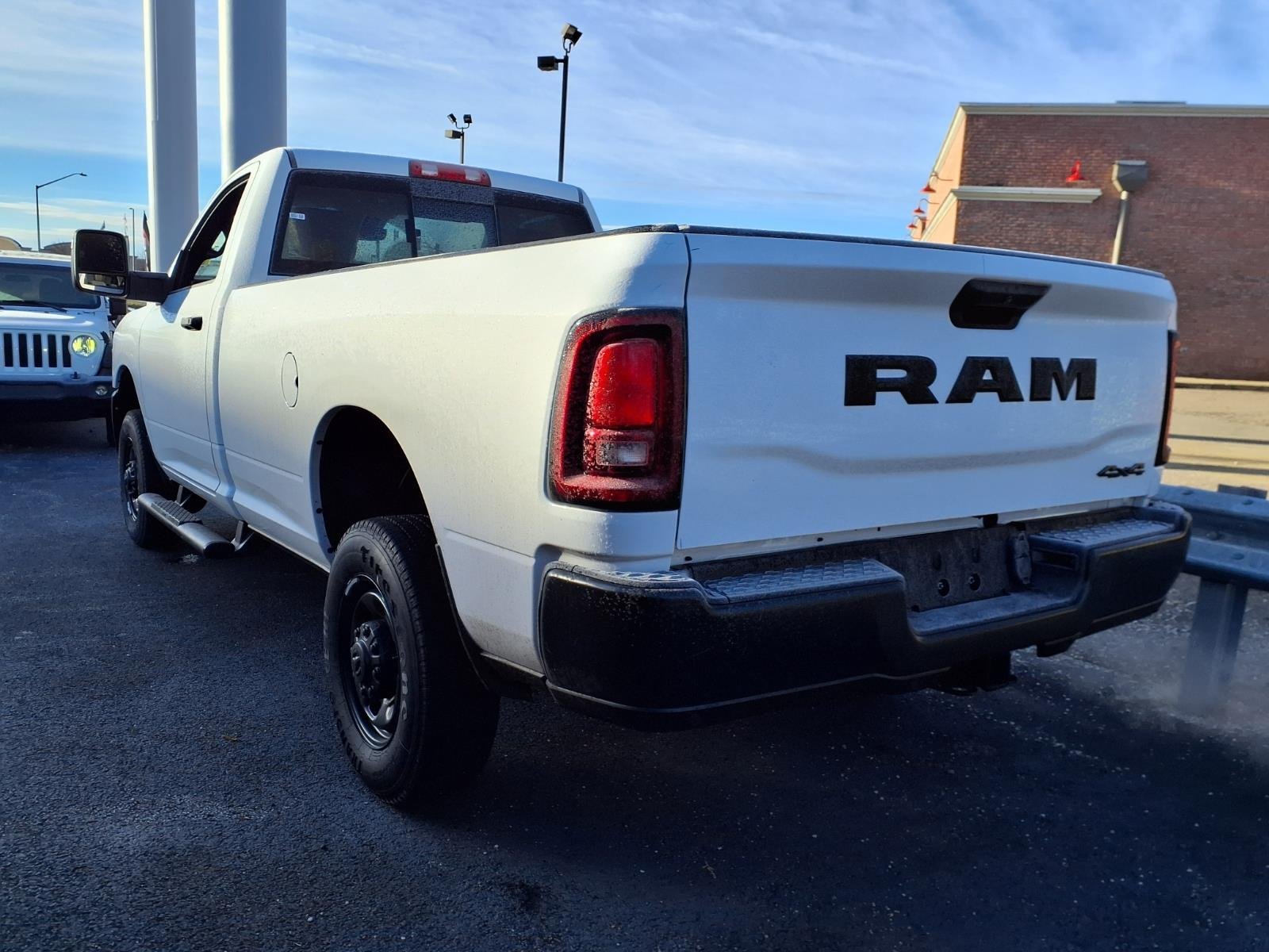 New 2026 Bright White Clear-Coat Exterior Paint RAM Tradesman image 4