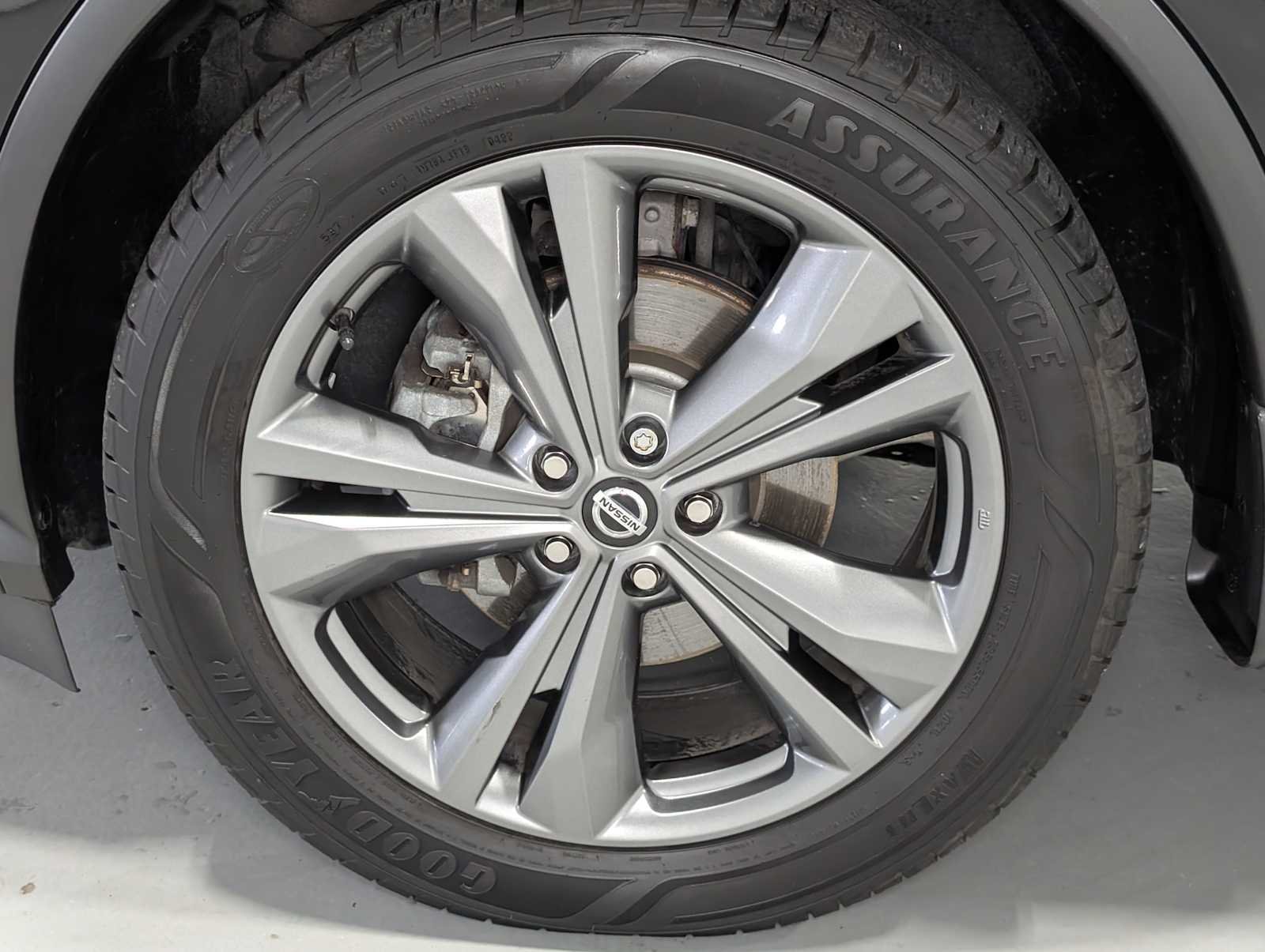 Used 2019 Magnetic Black Pearl Nissan Platinum image 3