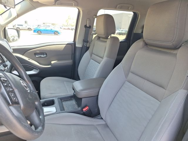 Used 2022 Green Nissan SV image 6