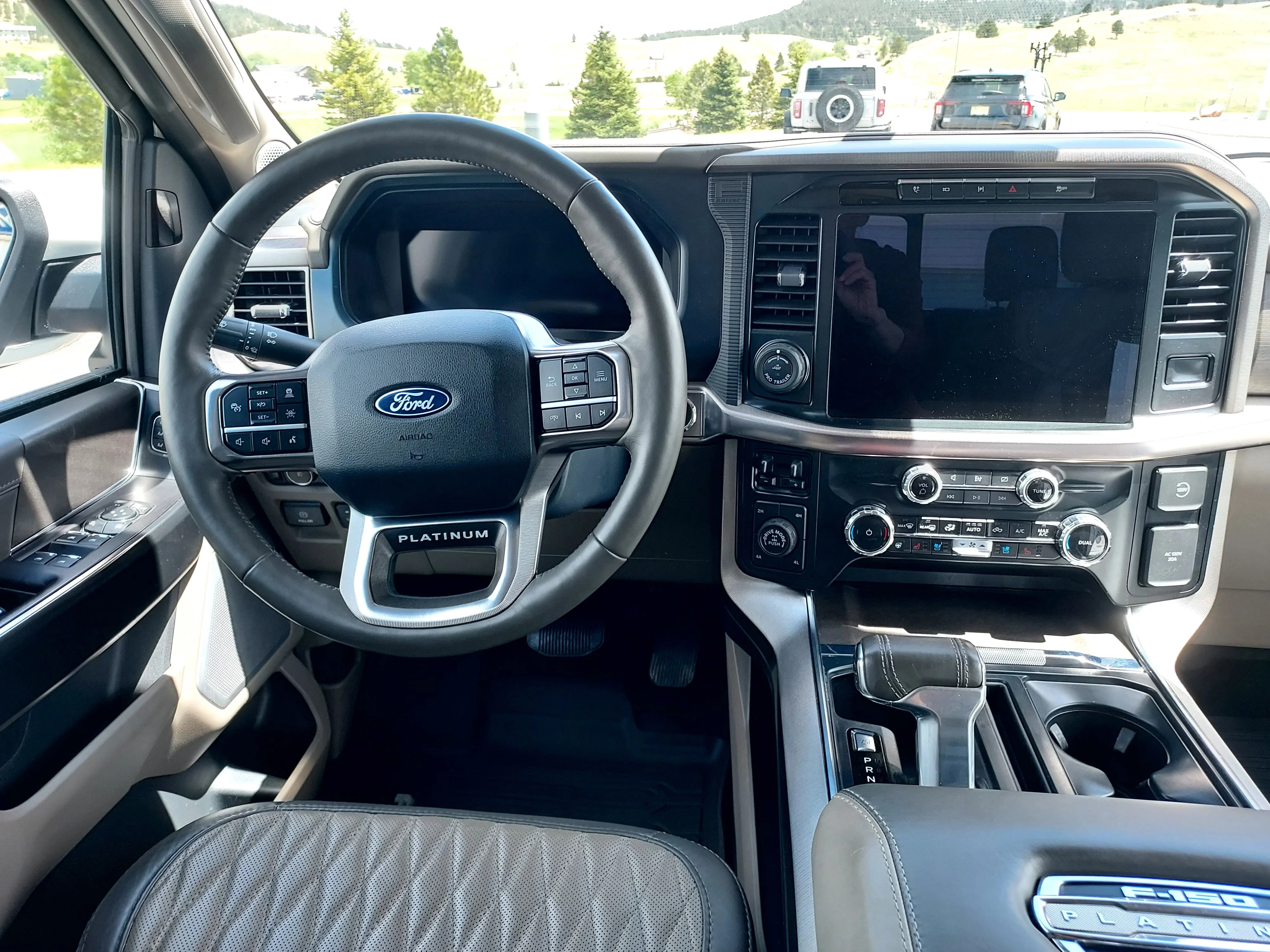 Used 2024 White Ford Platinum image 31