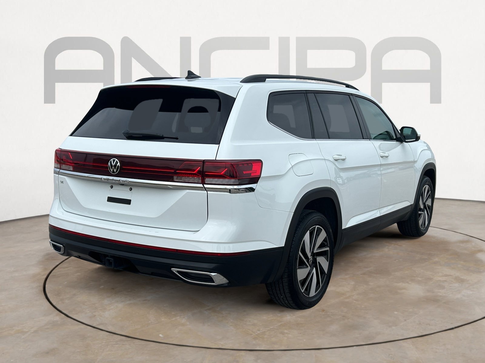 Used 2025 Pure White Volkswagen 2.0T SE w/Technology image 10