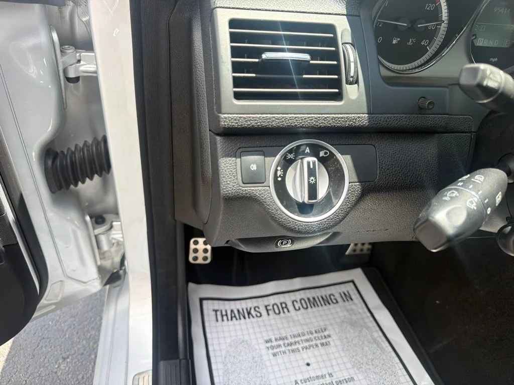 Used 2011 Silver Mercedes-Benz C 300 image 21