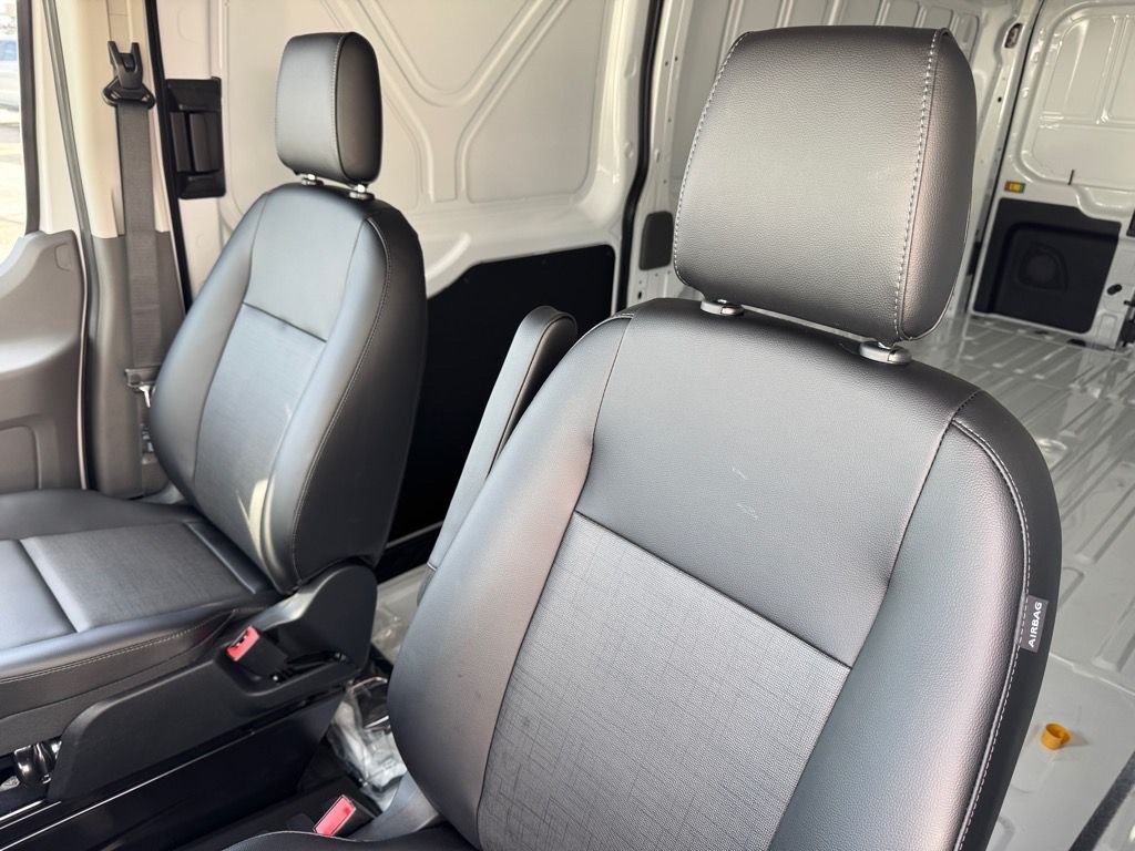 New 2026 Oxford White Ford Cargo Van image 12