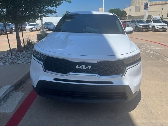 Used 2023 White Kia LX image 3