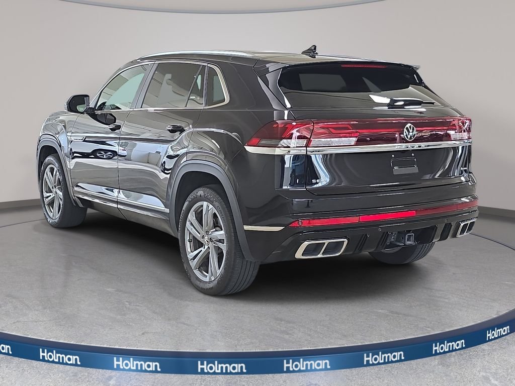 Used 2024  Volkswagen 2.0T SEL R-Line image 9