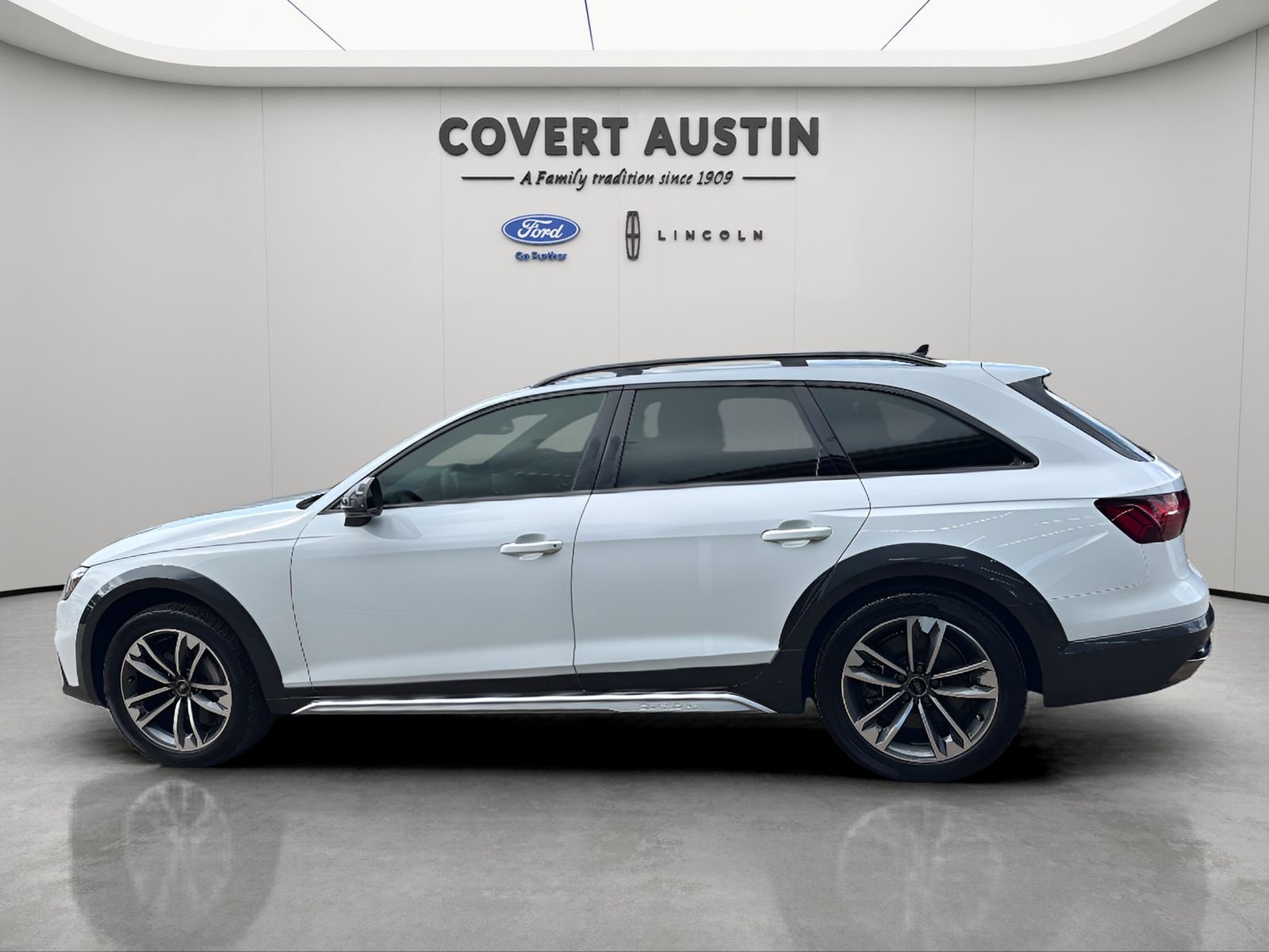 Used 2023 Black Audi 45 Premium Plus image 3