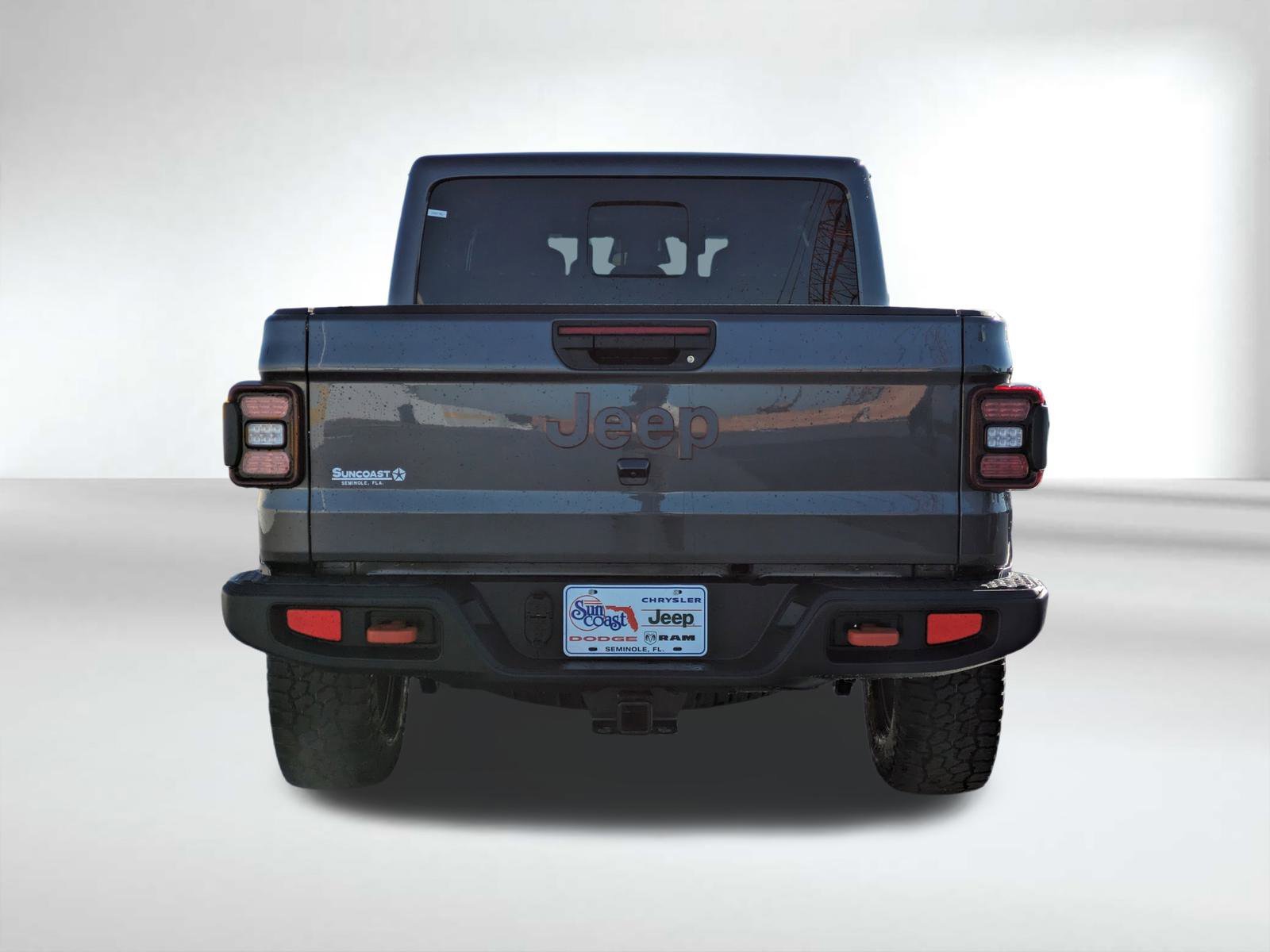 New 2026 Granite Crystal Metallic Clear-Coat Exterior Paint Jeep Mojave image 5