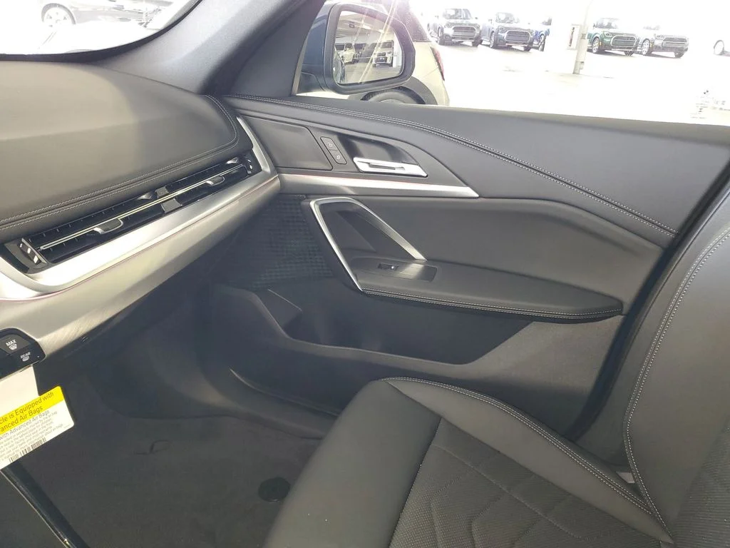 Used 2026 Blue BMW xDrive28i image 20