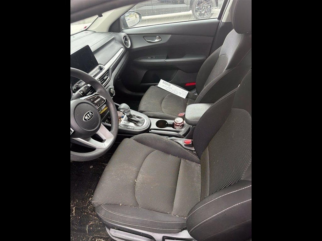 Used 2021 Gray Kia LXS image 18