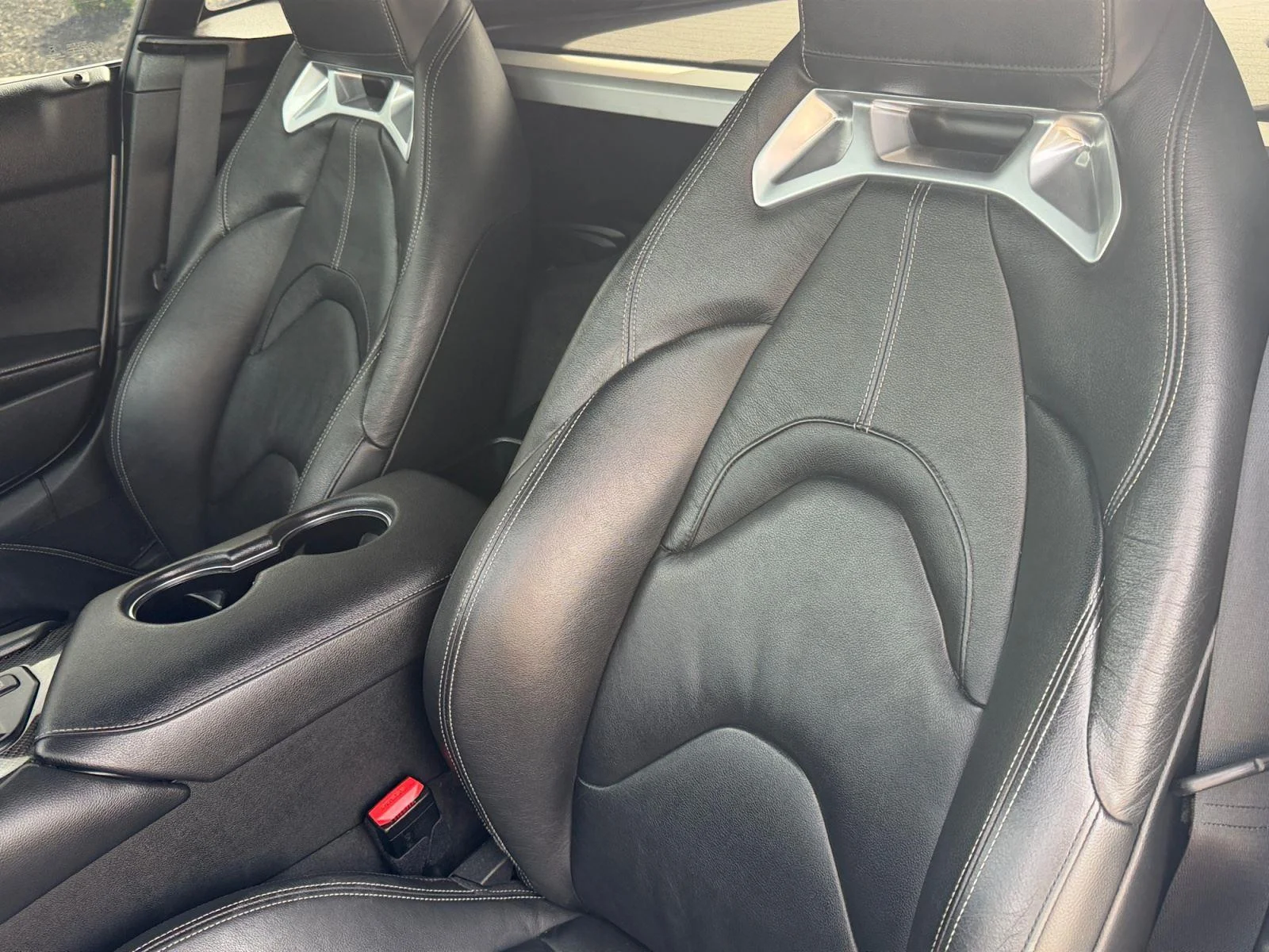 Used 2021  Toyota 3.0 Premium image 28