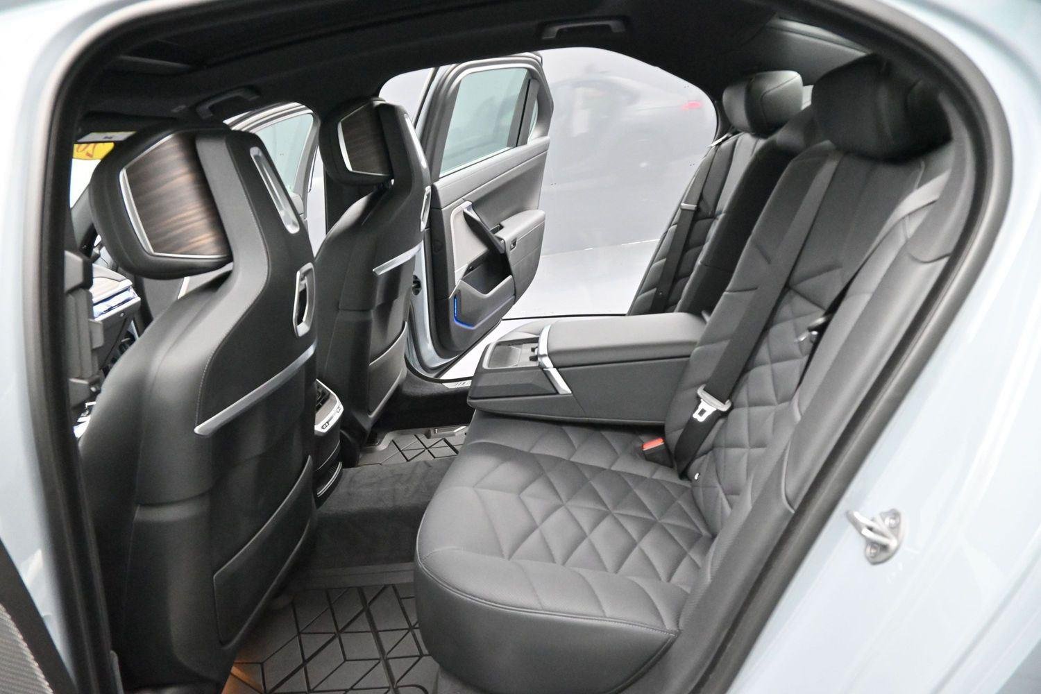 Used 2024 Brooklyn Grey Metallic BMW 740i xDrive image 32